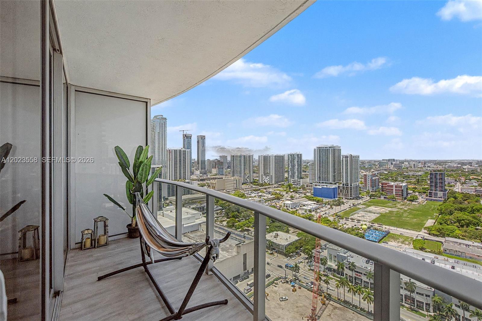 ARIA ON THE BAY CONDO - Residential