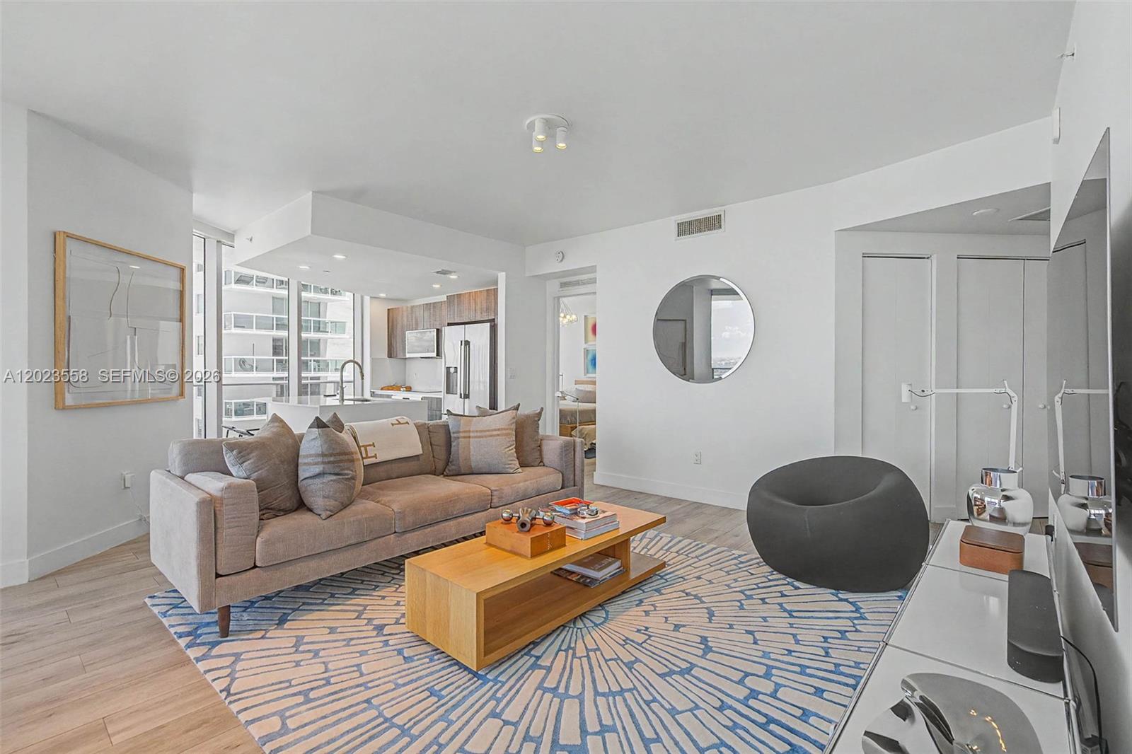ARIA ON THE BAY CONDO - Residential
