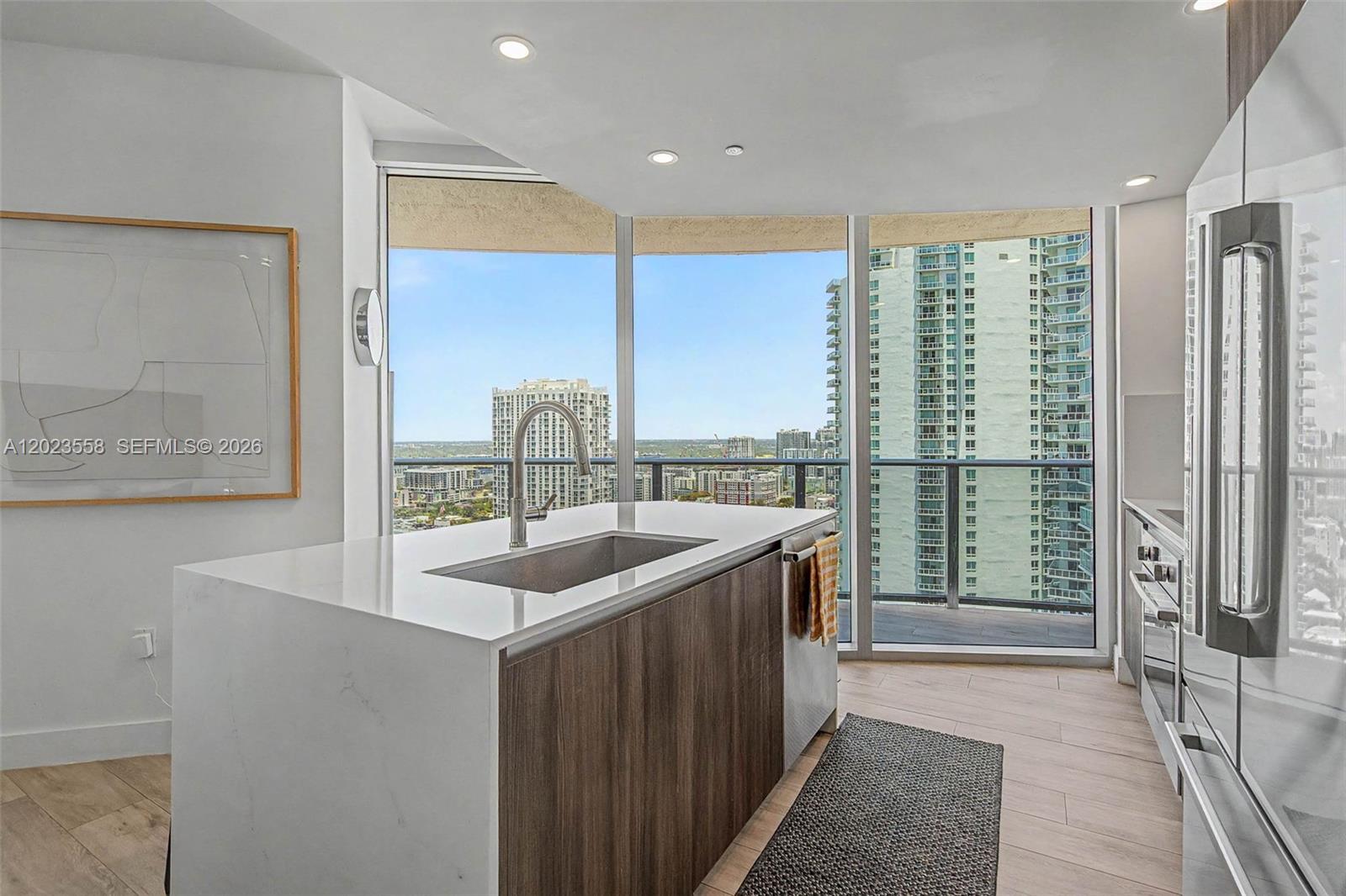 ARIA ON THE BAY CONDO - Residential