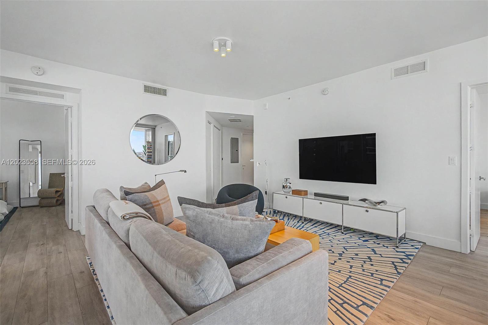 ARIA ON THE BAY CONDO - Residential