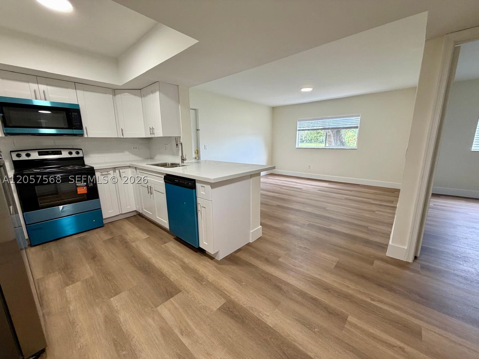 LAKEWOOD AT EMERALD HILLS - Residential Lease