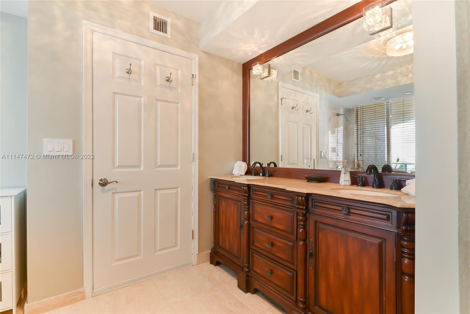 MILLENNIUM CONDO - Residential