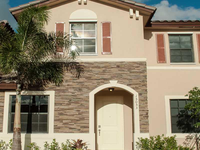 GARDENS BY THE HAMMOCKS - Residential Lease