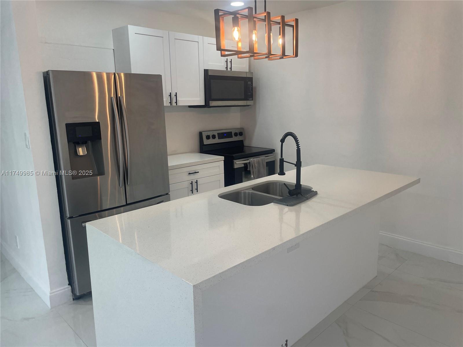 LINCOLN PARK SIXTH ADD - Residential Lease