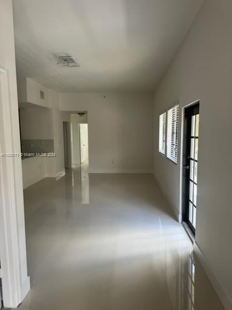 RIVERSIDE VILLAS AT - Residential Lease