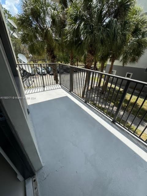 RIVERSIDE VILLAS AT - Residential Lease