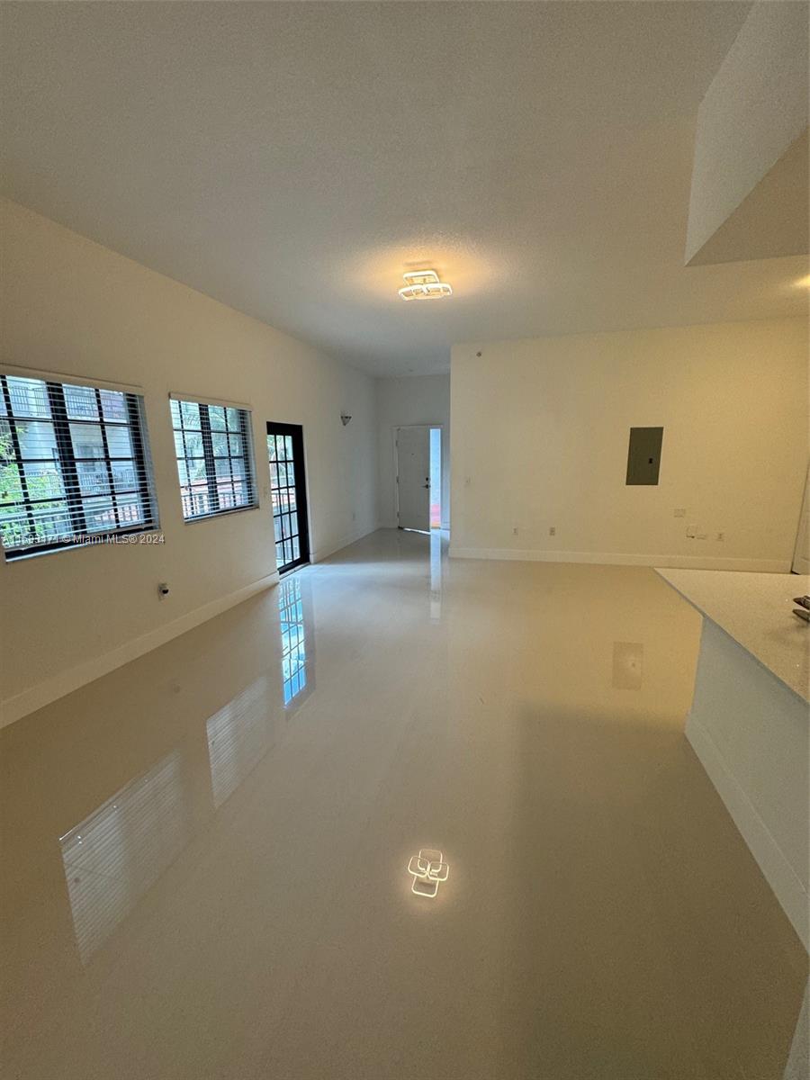 RIVERSIDE VILLAS AT - Residential Lease