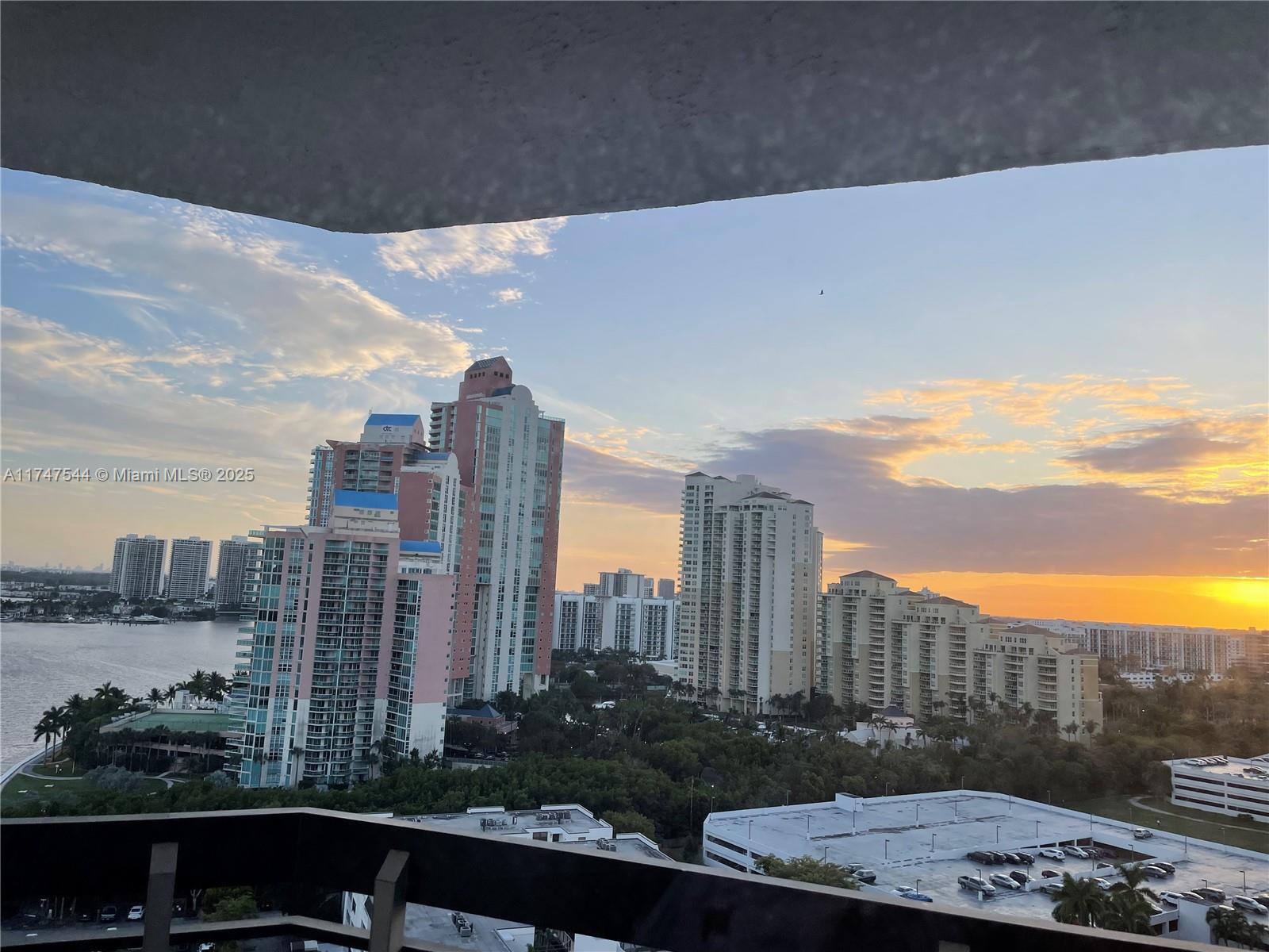 LOWEST PRICE IN MYSTIC POINTE, 2 BED / 2 BATH, BEAUTIFUL BAY VIEW, UPSCALE BUILDING IN GREAT AVENTURA LOCATION, WALK TO AVENTURA MALL, SHOPS, PARKS, RESTAURANTS, ALL AMENITIES INCLUDED, HEATED POOL, TENNIS COURTS, GYM, MARINA.....etc... MOTIVATED SELLER....VACANT & EASY TO SHOW! FULL SERVICE BLDG W/RESORT STYLE AMENITIES. PRIME LOCATION- MINUTES TO BEACH, AVENTURA MALL, AVENTURA CIRCLE, HOUSES OF WORSHIP. FULL TIME LOBBY ATTENDANT/SECURITY/GUARD GATE. BLDG OFFERS POOL W/ BBQ AREA ON THE BAY, FITNESS CENTER, SAUNA, PARTY ROOM, BILLIARDS, SHUTTLE STOP ETC. UNIT HAS SPLIT FLOOR PLAN. MASTER BATH DUAL SINKS AND SEPARATE TUB AND SHOWER. WALK IN CLOSET. EXTRA STORAGE, HURRICANE SHUTTERS. CLUB AMENITIES INCLUDE LIGHTED TENNIS COURTS, SALON, CONVENIENCE STORE/CAFE.LOCATED SOUTH  OF LEHMAN CAUSEWAY