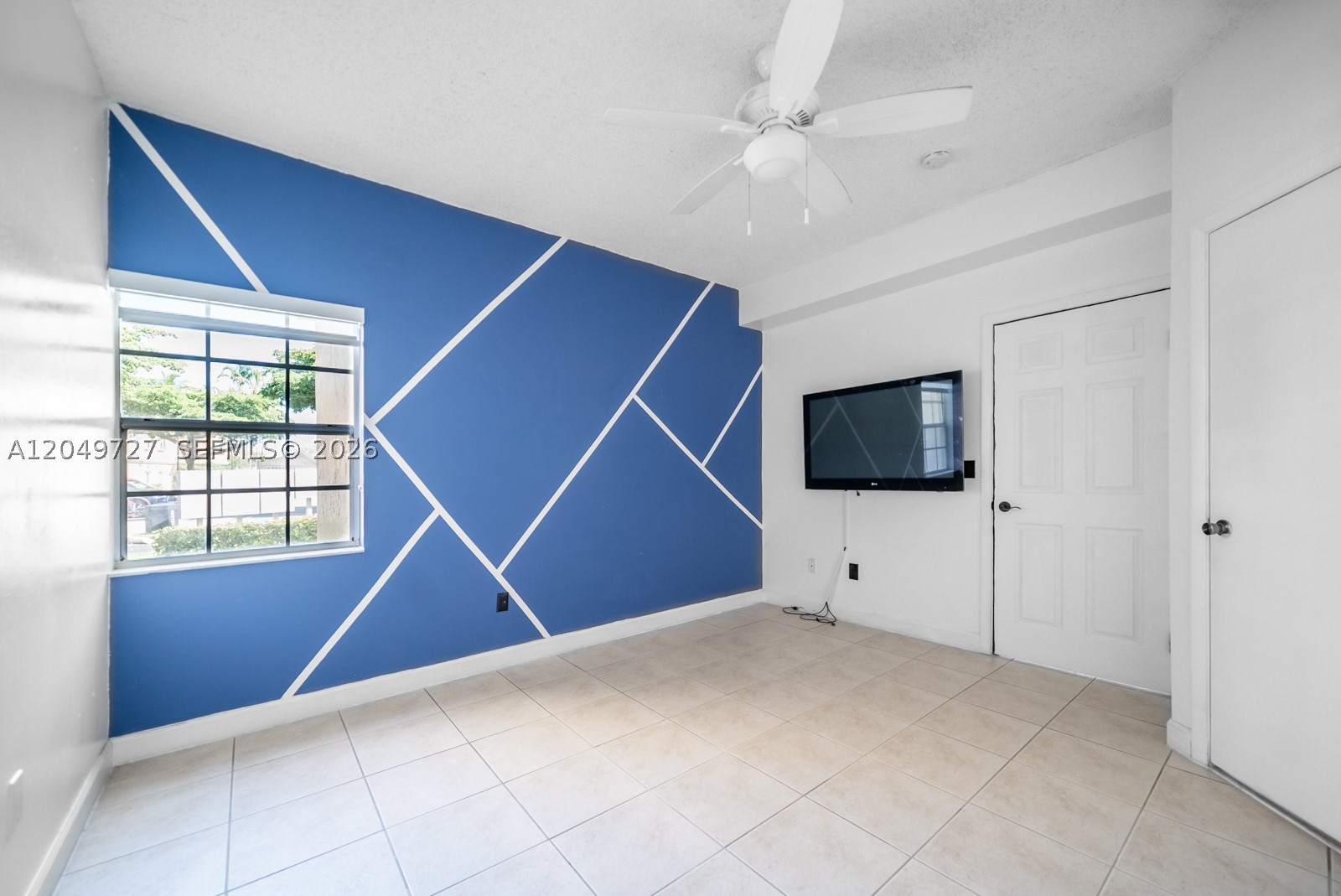 LA HACIENDA COUNTRY CLUB - Residential