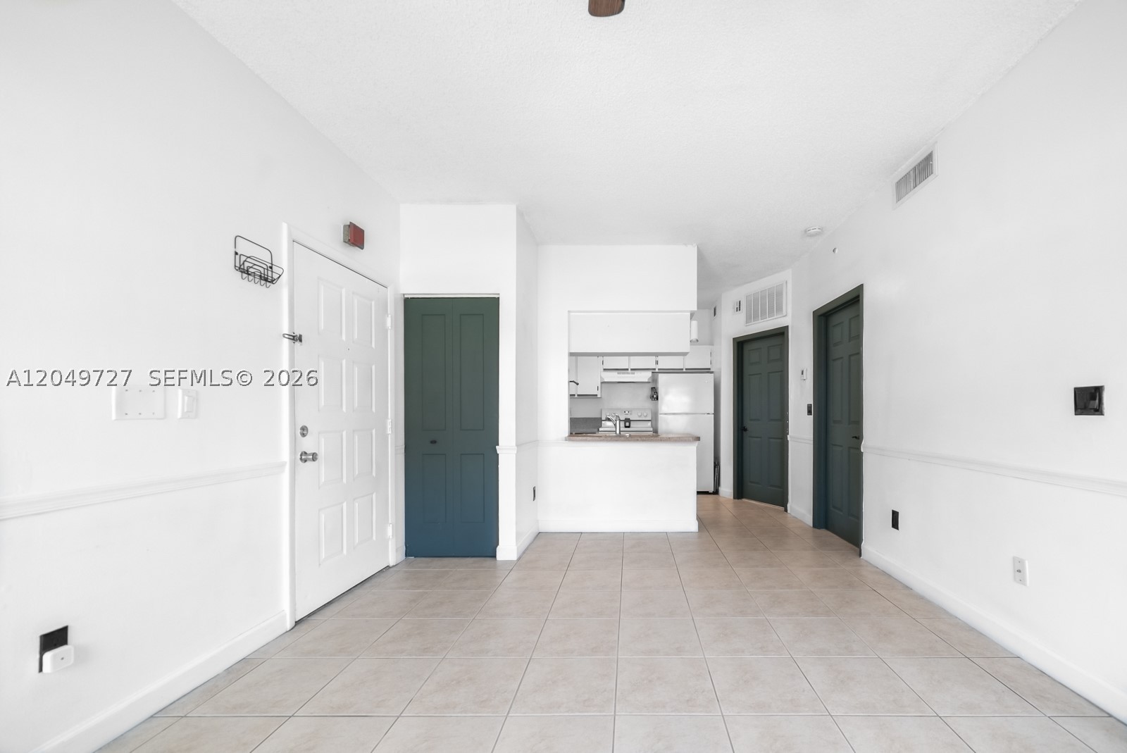 LA HACIENDA COUNTRY CLUB - Residential