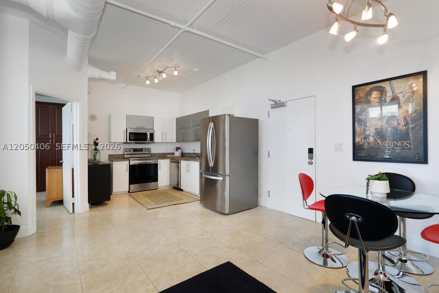THE YORKER CONDO - Residential Lease