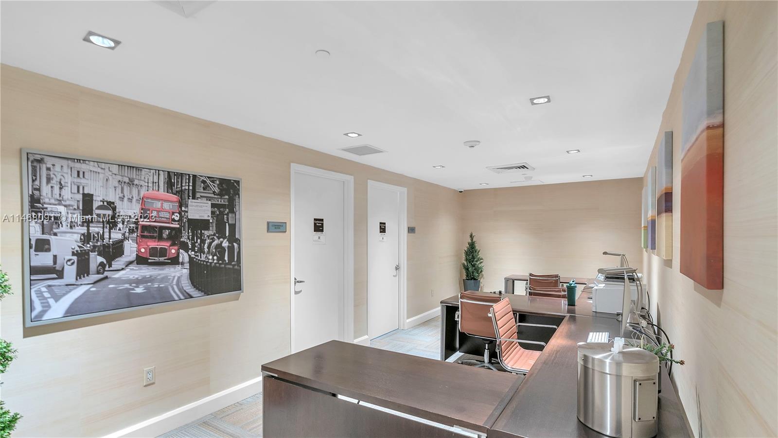 THE PLAZA 851 BRICKELL CO - Residential Lease