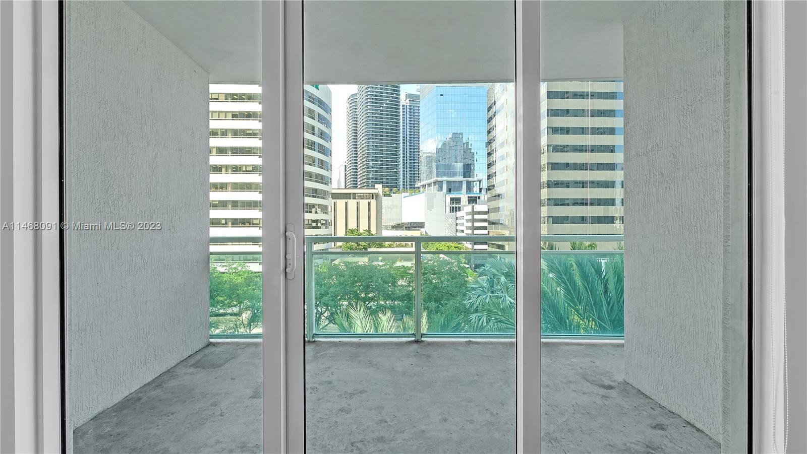 THE PLAZA 851 BRICKELL CO - Residential Lease