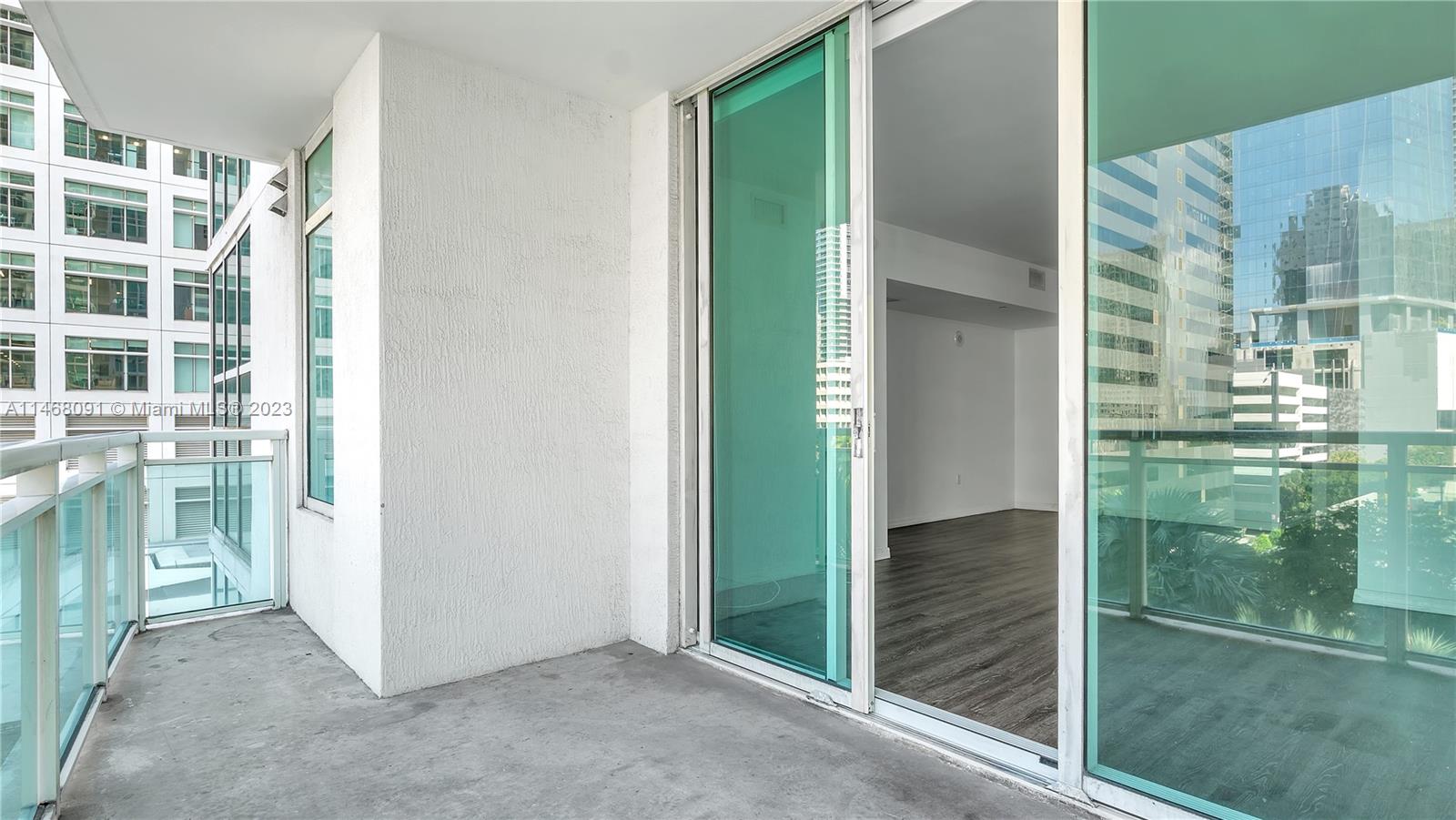 THE PLAZA 851 BRICKELL CO - Residential Lease