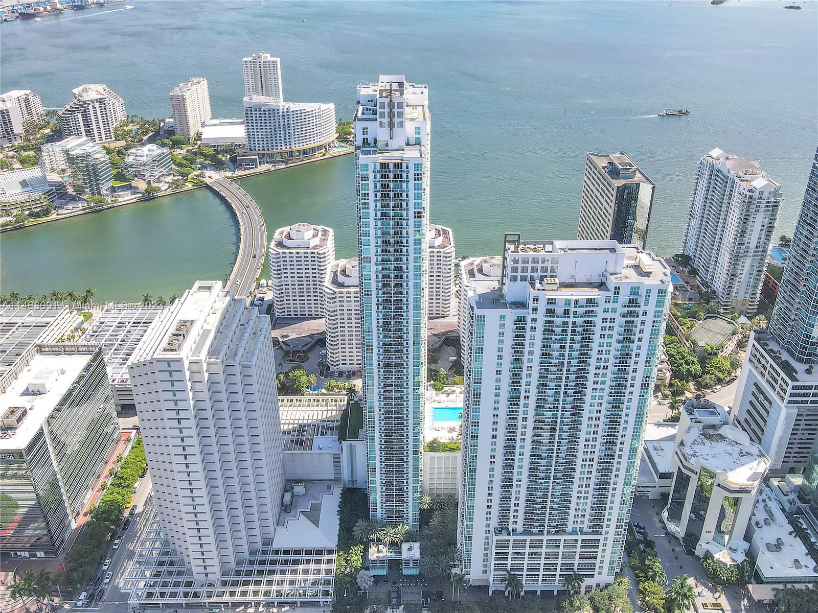 THE PLAZA 851 BRICKELL CO - Residential Lease