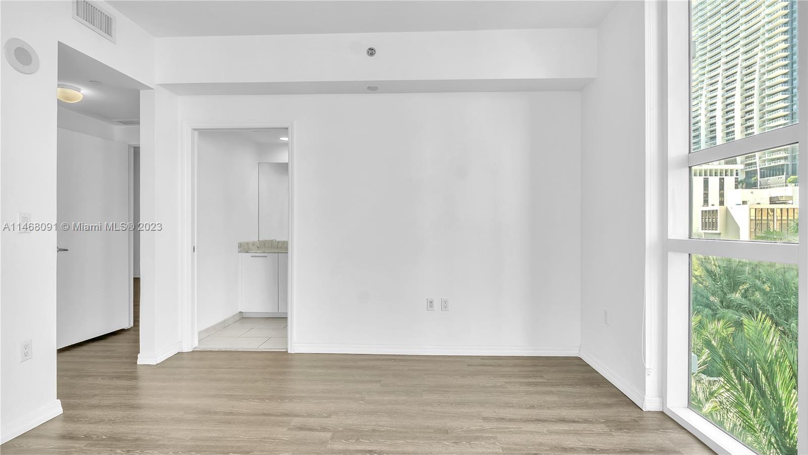 THE PLAZA 851 BRICKELL CO - Residential Lease