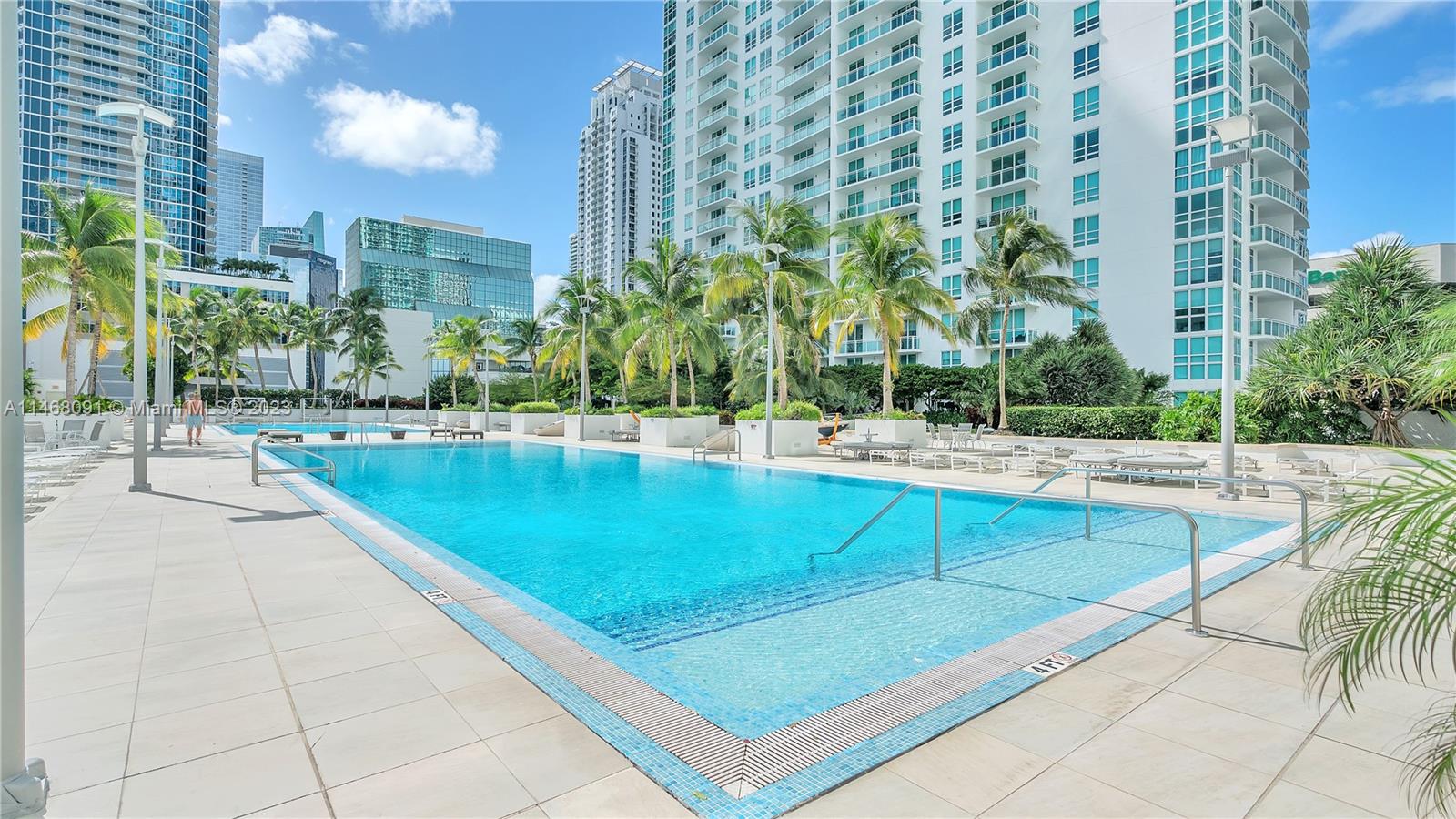 THE PLAZA 851 BRICKELL CO - Residential Lease