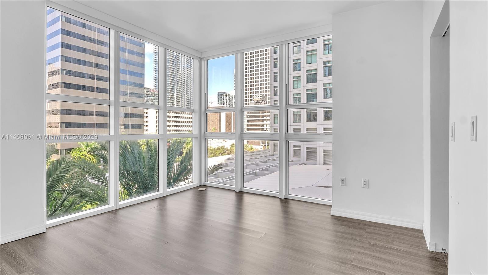 THE PLAZA 851 BRICKELL CO - Residential Lease