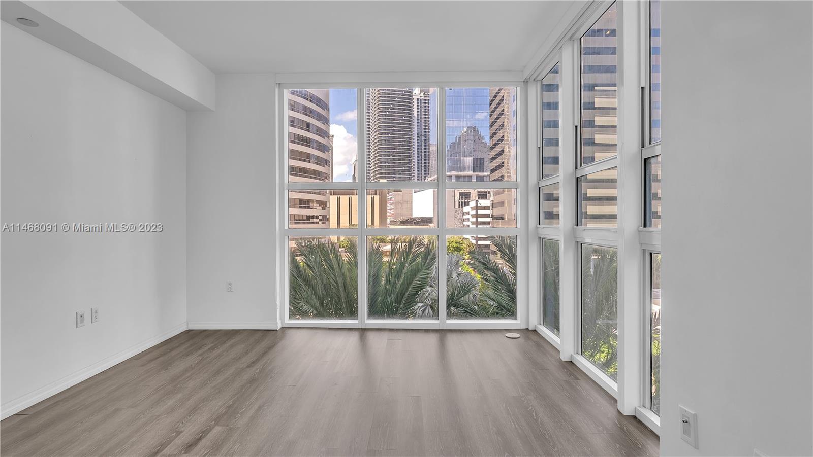 THE PLAZA 851 BRICKELL CO - Residential Lease