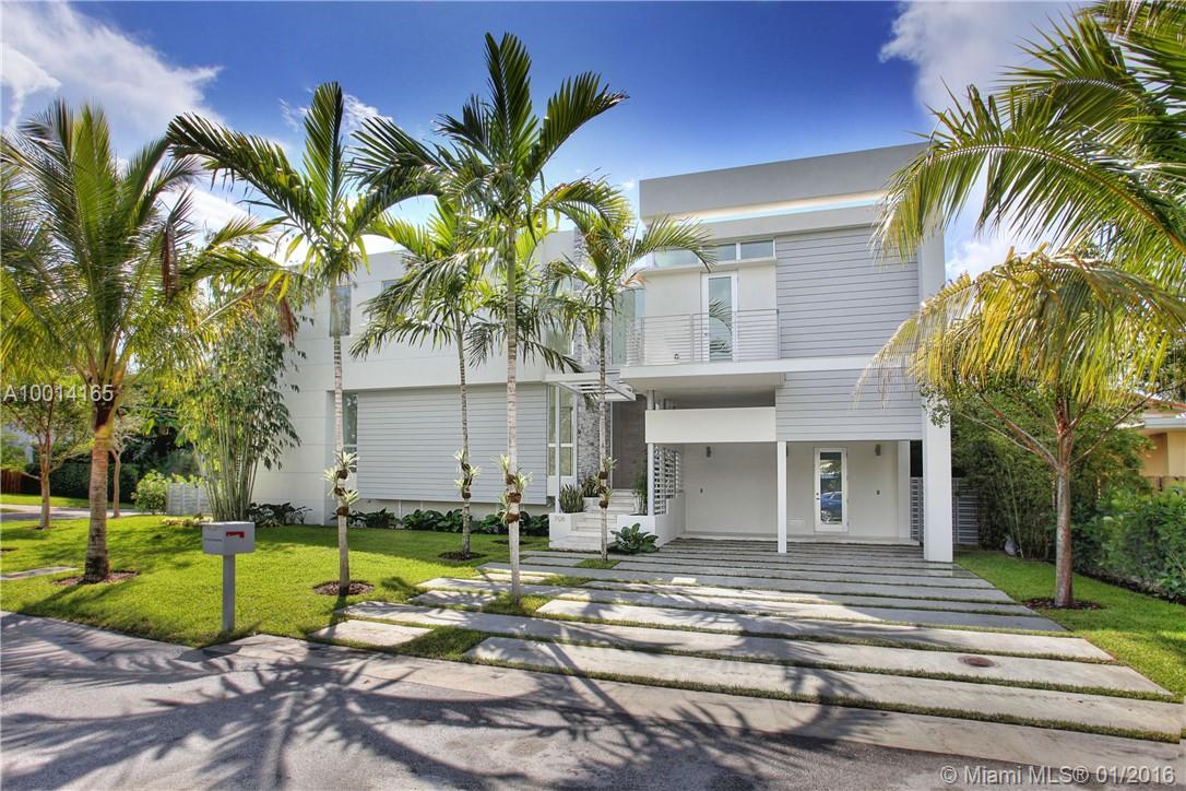 Stunning and sophisticated 2 story contemporary home designed to create a unique and gorgeous masterpiece.  With exquisite architectural design and top of the line finishes this home sits on an oversized corner lot(9,510 Sq Ft as per the survey)High ceilings,marble floors throughout, Italian cabinetry,gourmet eat in kitchen, wood doors, floor to ceiling glass windows and a gorgeous patio and terrace area with pool and jaccuzzi.With 5 bedrooms+staff,6.5 Baths this home is bright,spacious and just wonderful