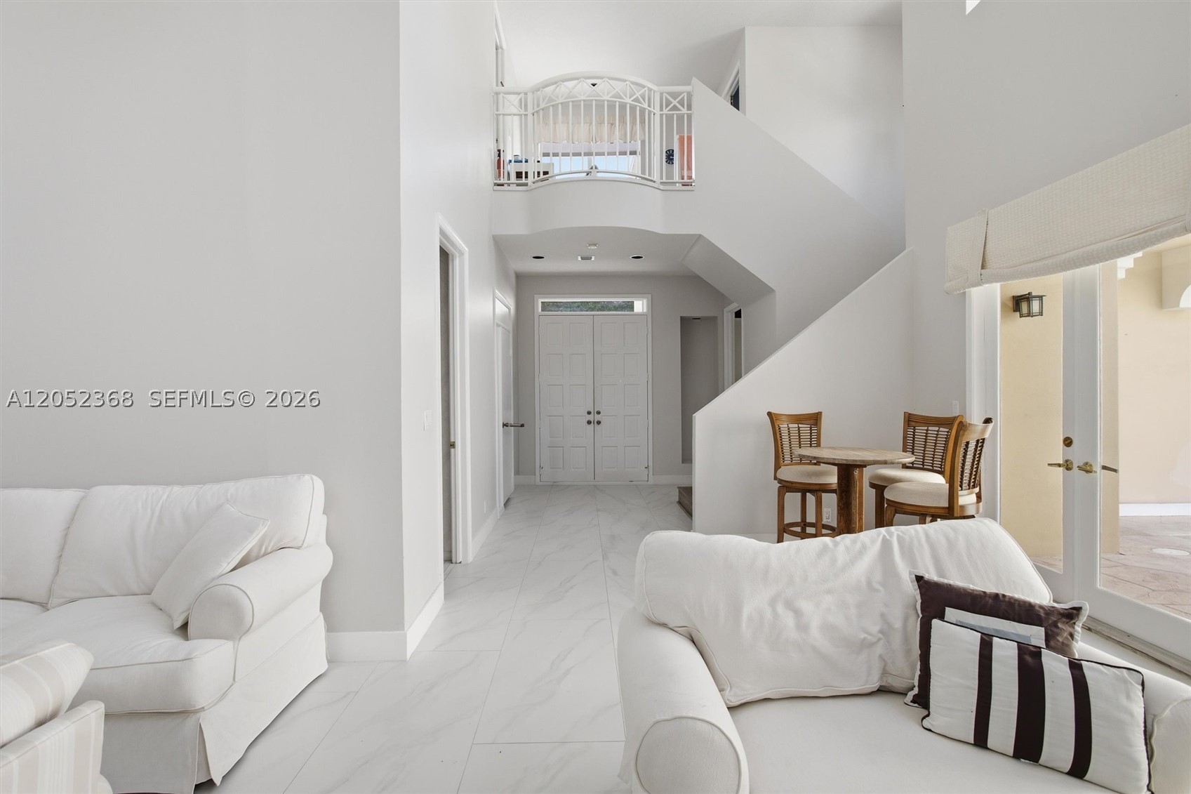 ISLAND WAY - Residential