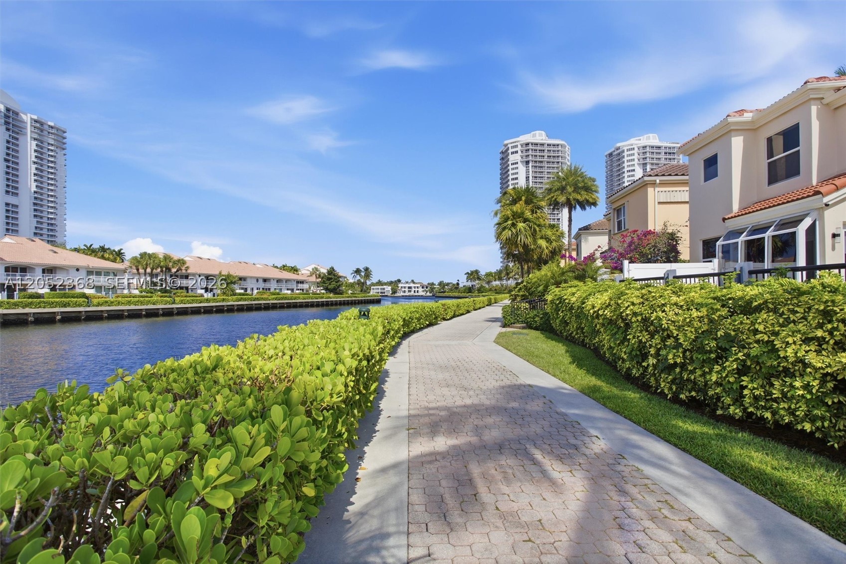 ISLAND WAY - Residential