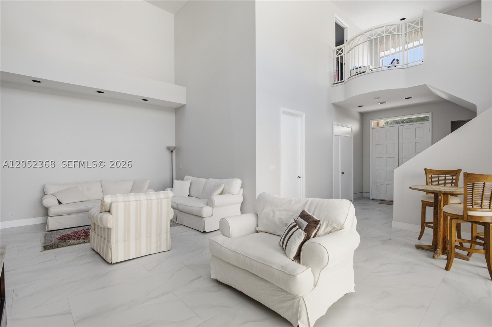 ISLAND WAY - Residential