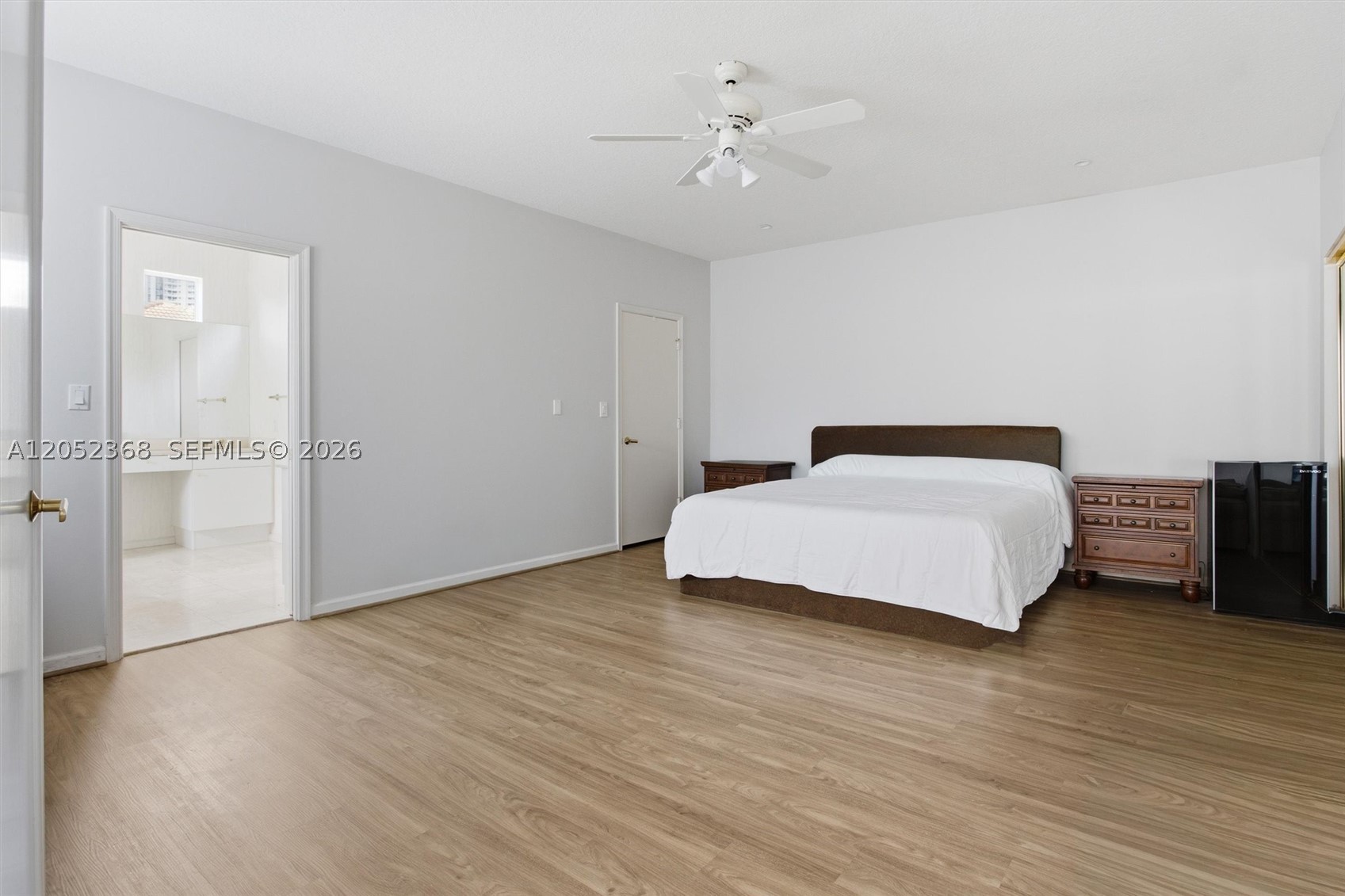 ISLAND WAY - Residential
