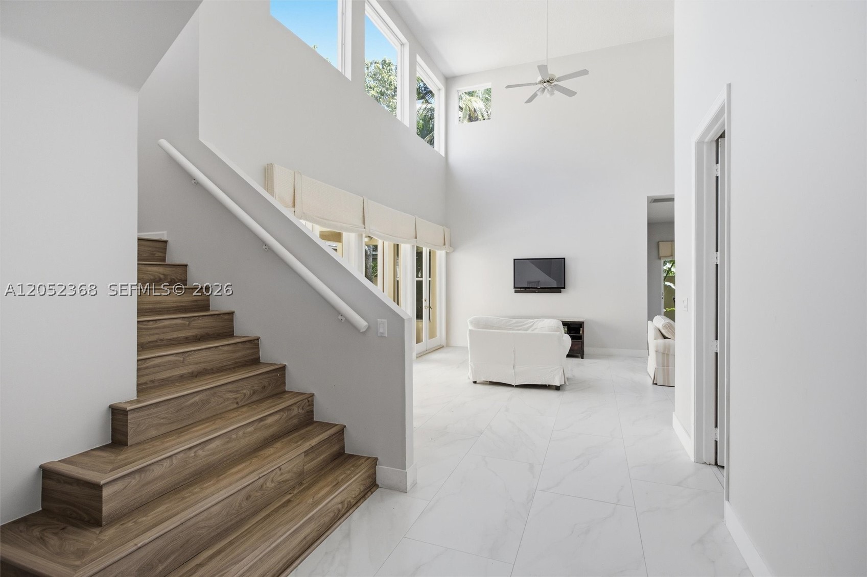 ISLAND WAY - Residential