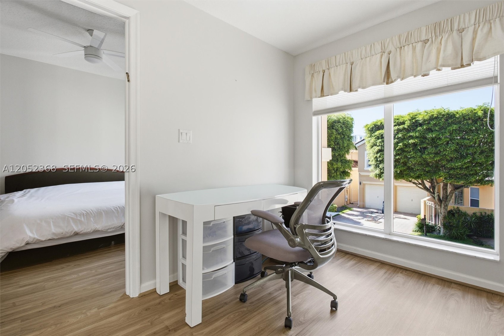 ISLAND WAY - Residential