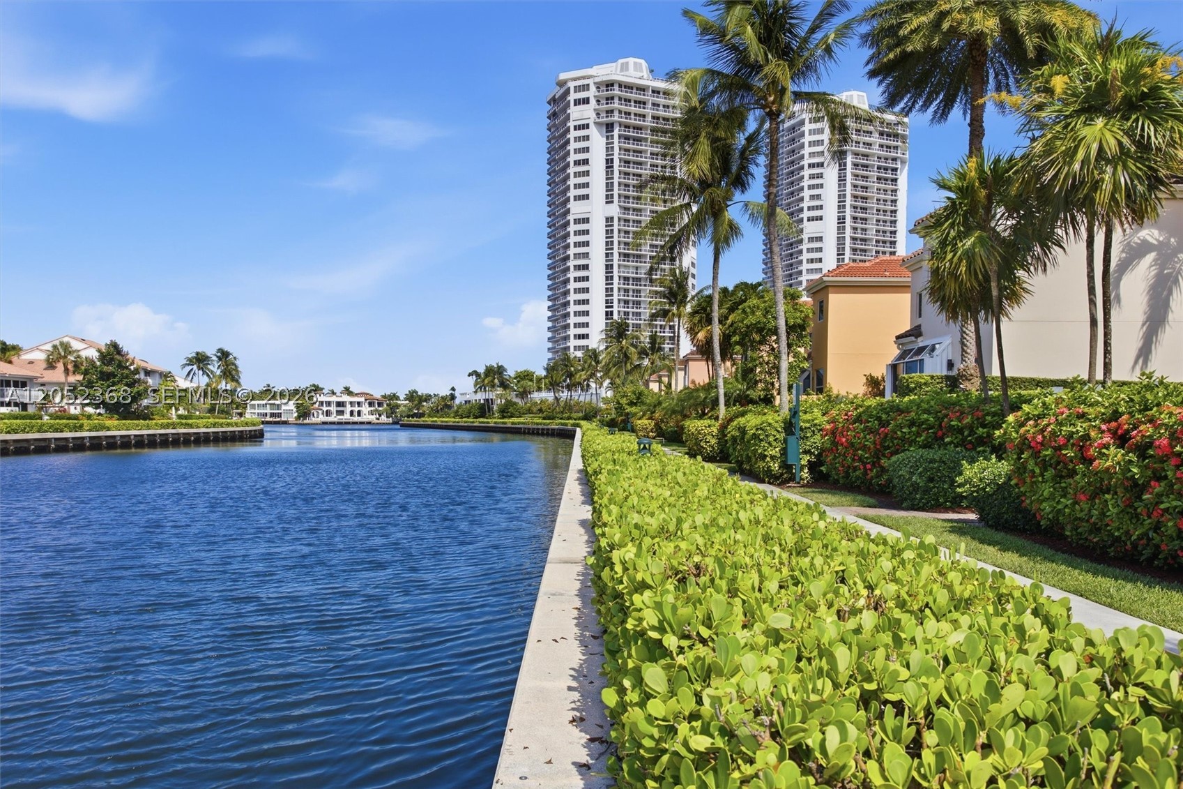 ISLAND WAY - Residential