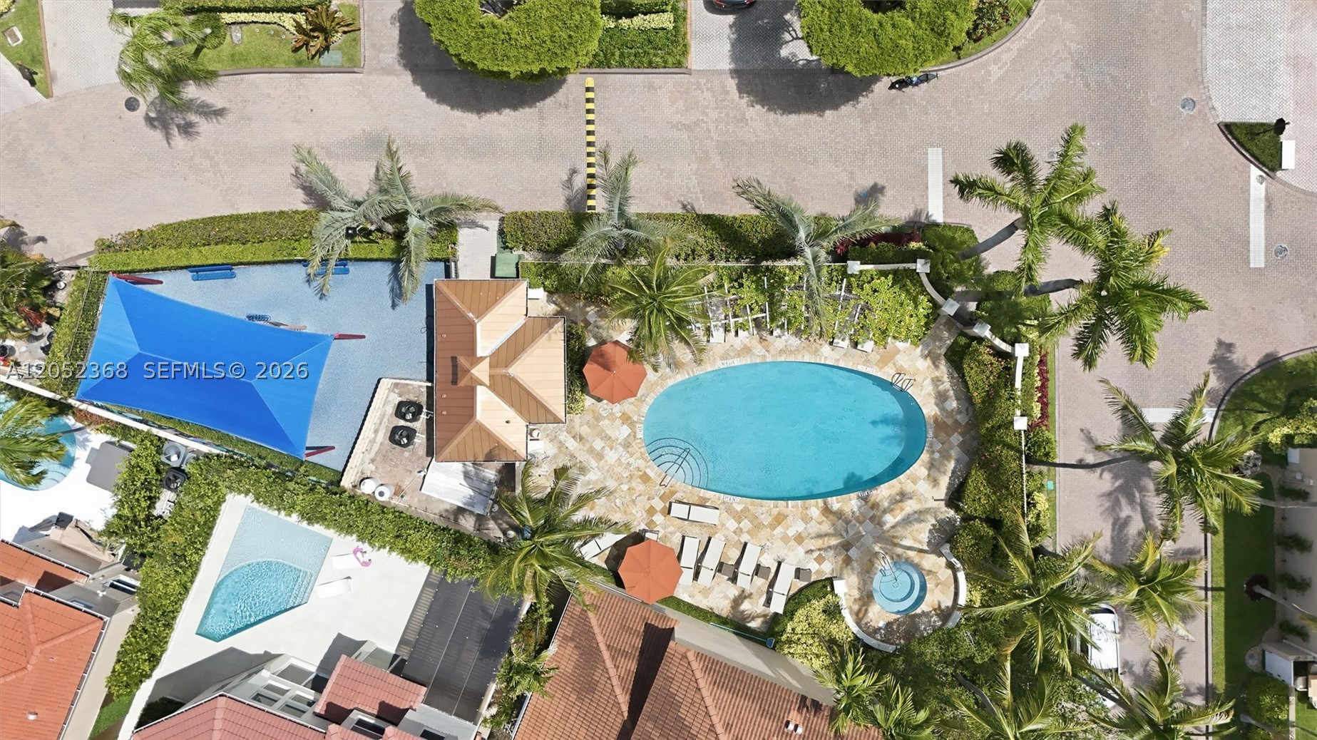 ISLAND WAY - Residential