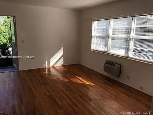 BASE01 CONDO - Residential Lease