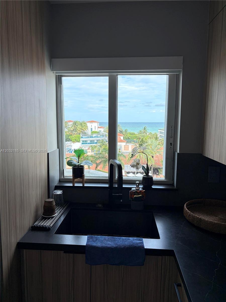 THE GRANDVIEW CONDO - Residential Lease