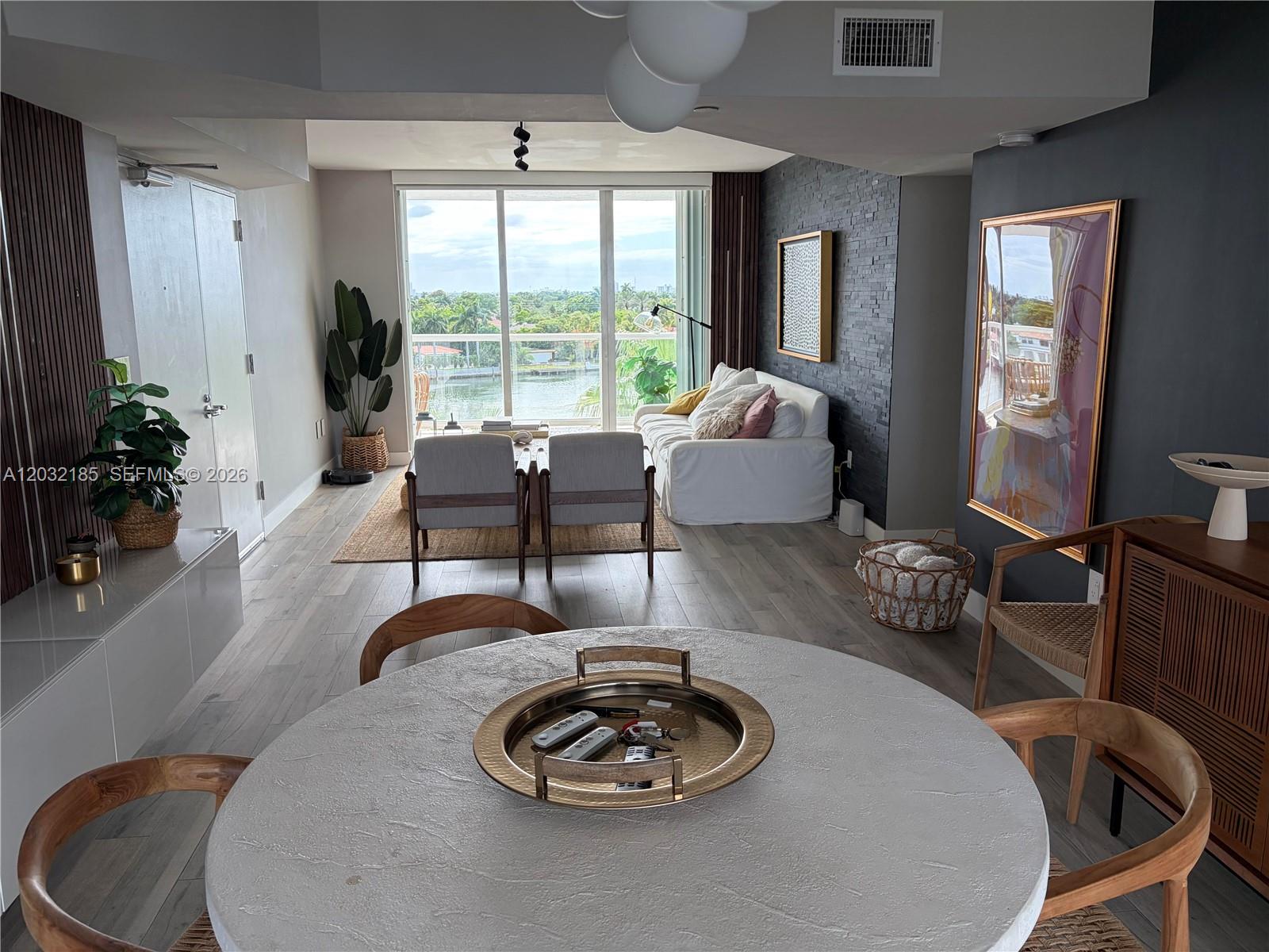 THE GRANDVIEW CONDO - Residential Lease