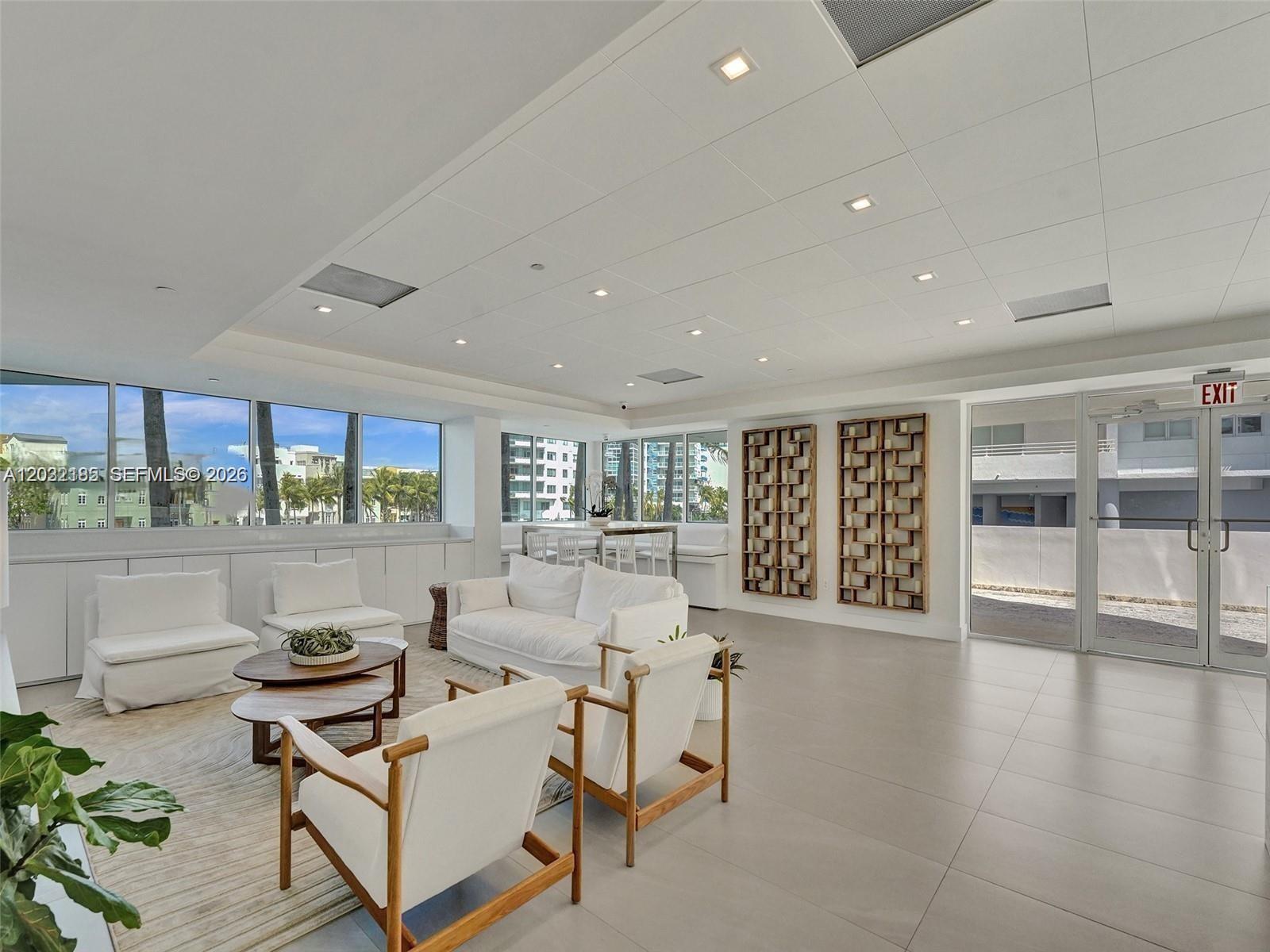 THE GRANDVIEW CONDO - Residential Lease