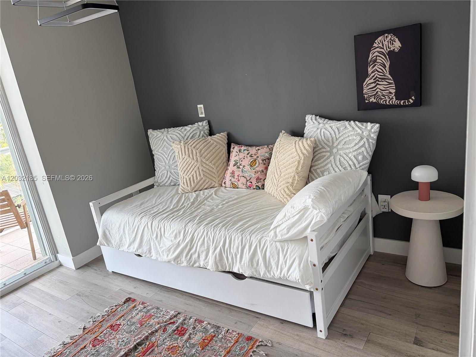 THE GRANDVIEW CONDO - Residential Lease