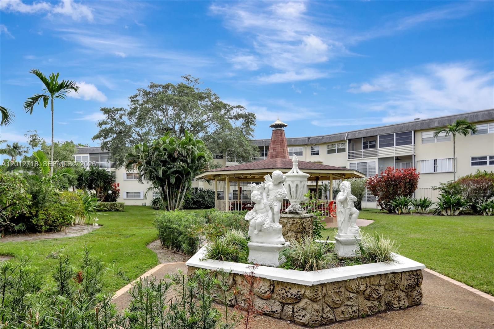 KENWOOD HALL CONDO - Residential