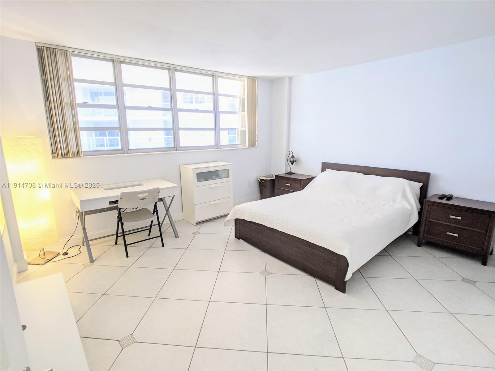 SOUTH BAY CLUB CONDO - Residential Lease