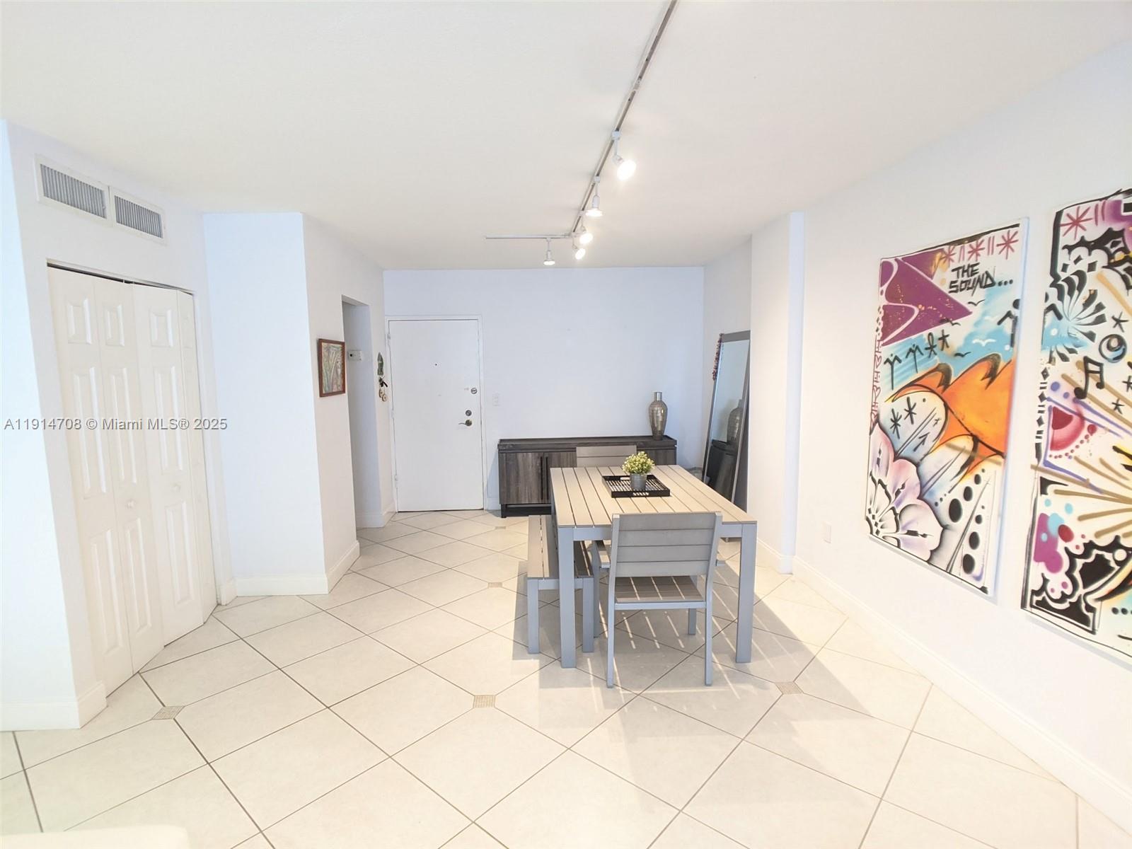 SOUTH BAY CLUB CONDO - Residential Lease