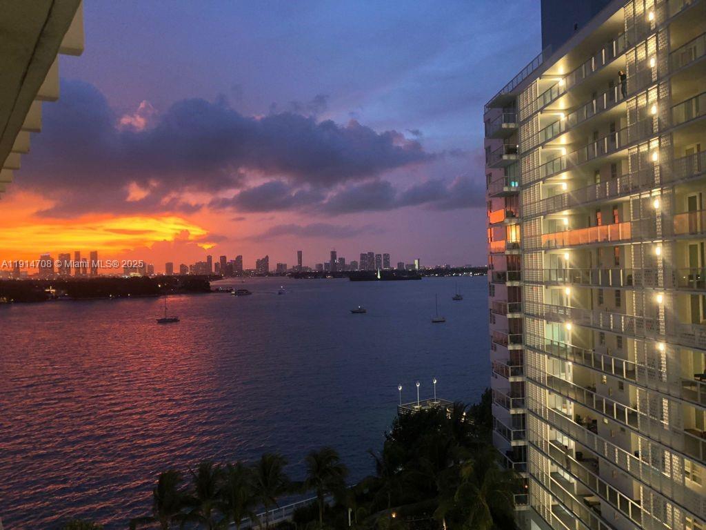 SOUTH BAY CLUB CONDO - Residential Lease
