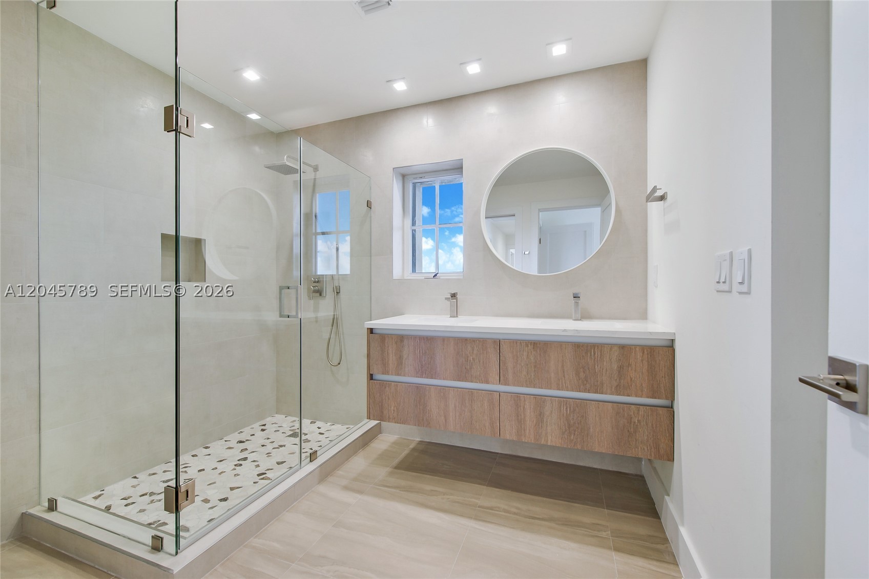 CORAL GABLES DOUGLAS SEC - Residential
