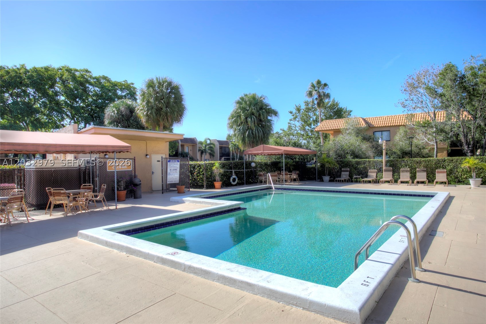 GARDENS AT BONAVENTURE 11 - Residential