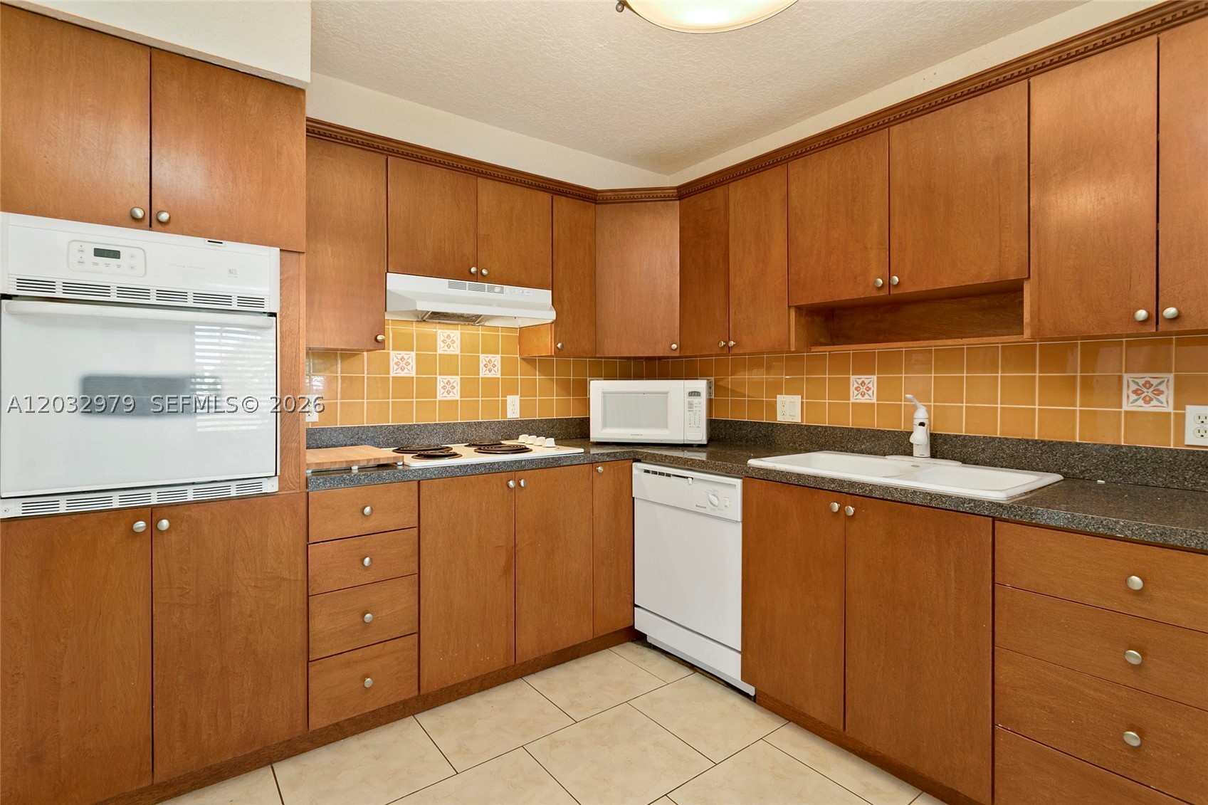 GARDENS AT BONAVENTURE 11 - Residential