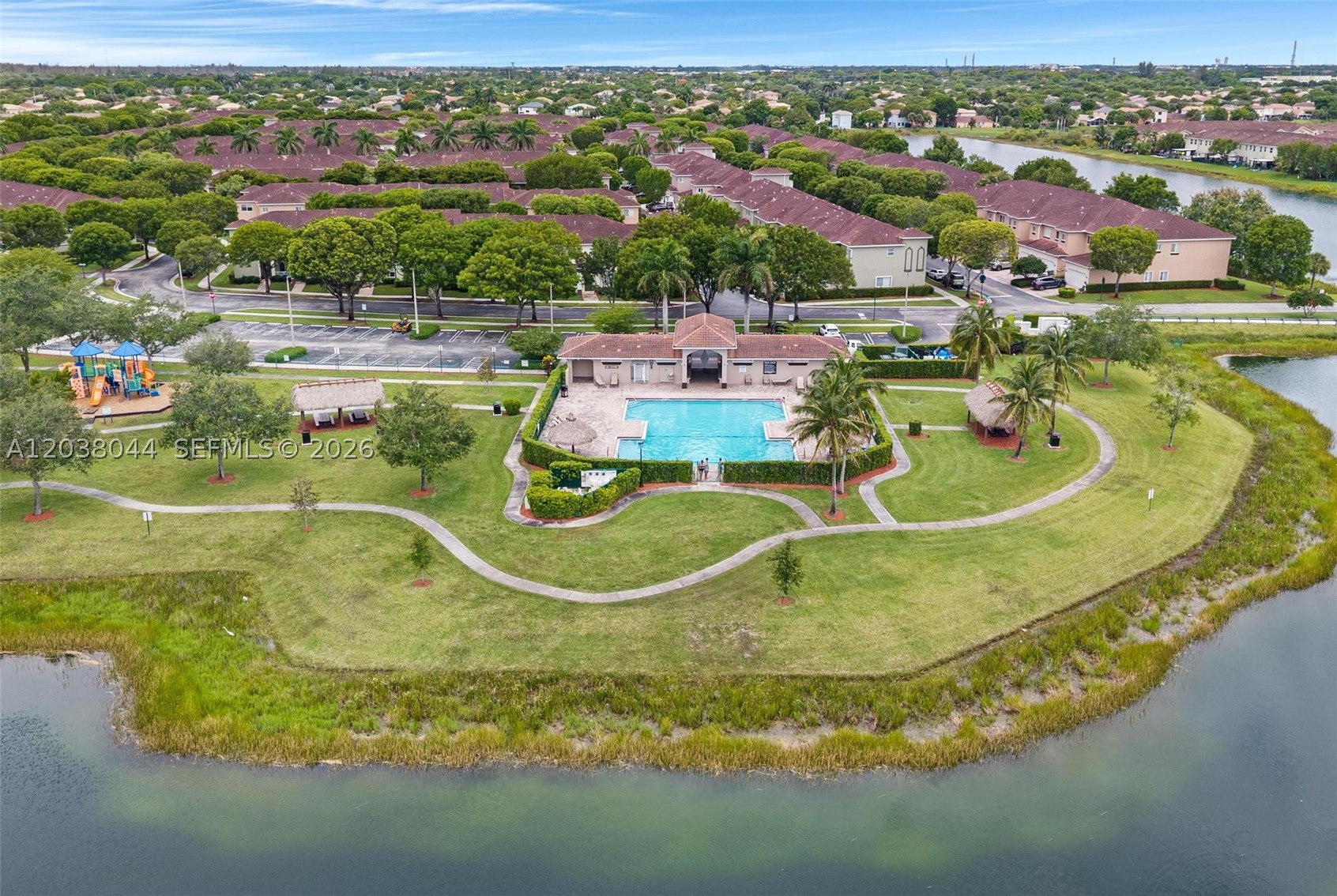 TOWNGATE CONDO FOUR - Residential