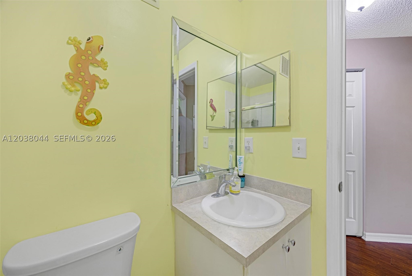 TOWNGATE CONDO FOUR - Residential