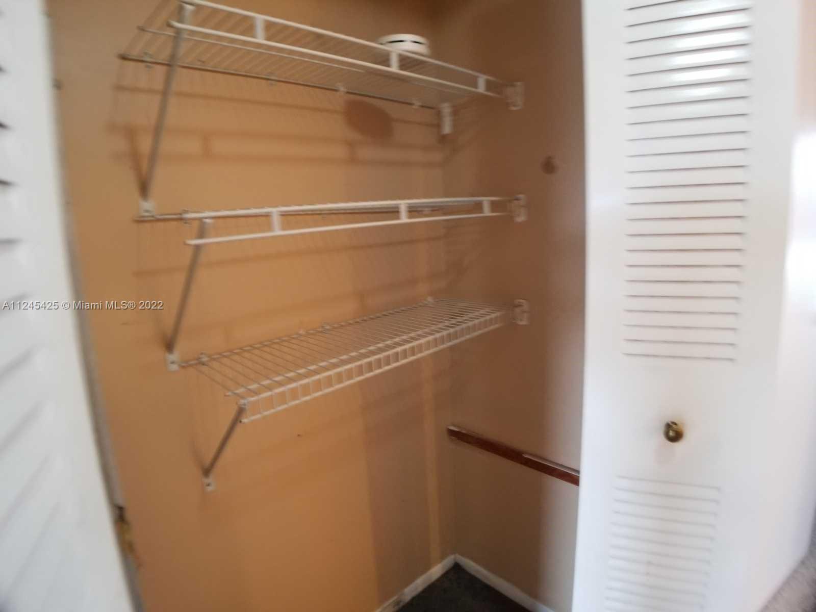 MARINER IV CONDO - Residential Lease