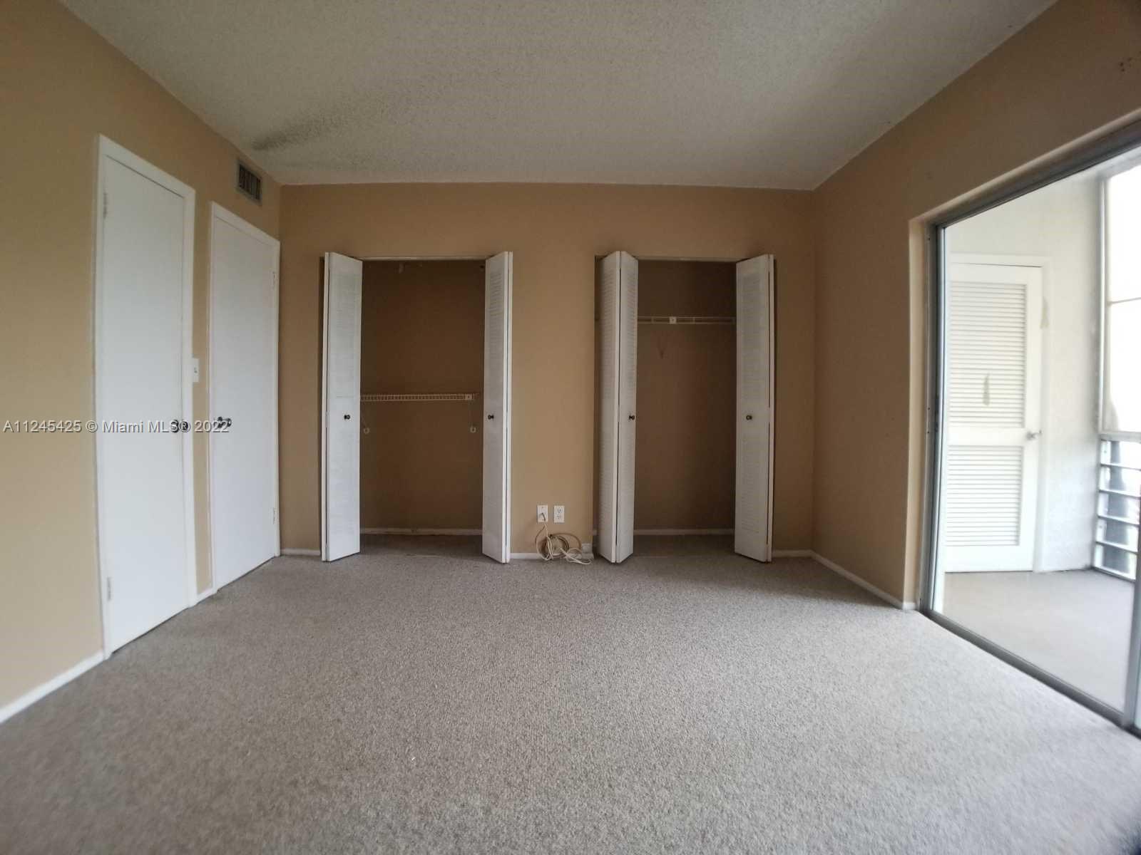 MARINER IV CONDO - Residential Lease