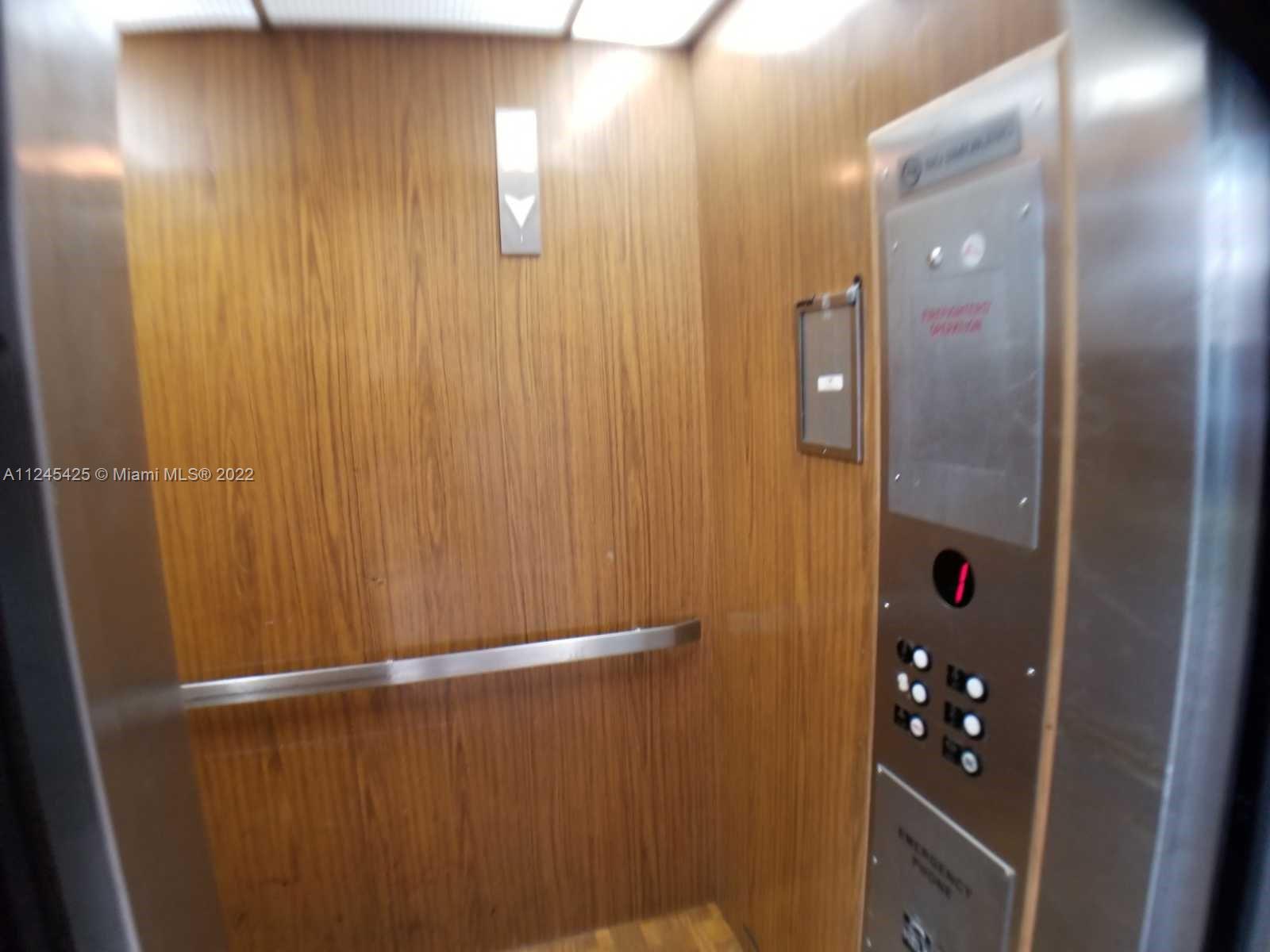 MARINER IV CONDO - Residential Lease