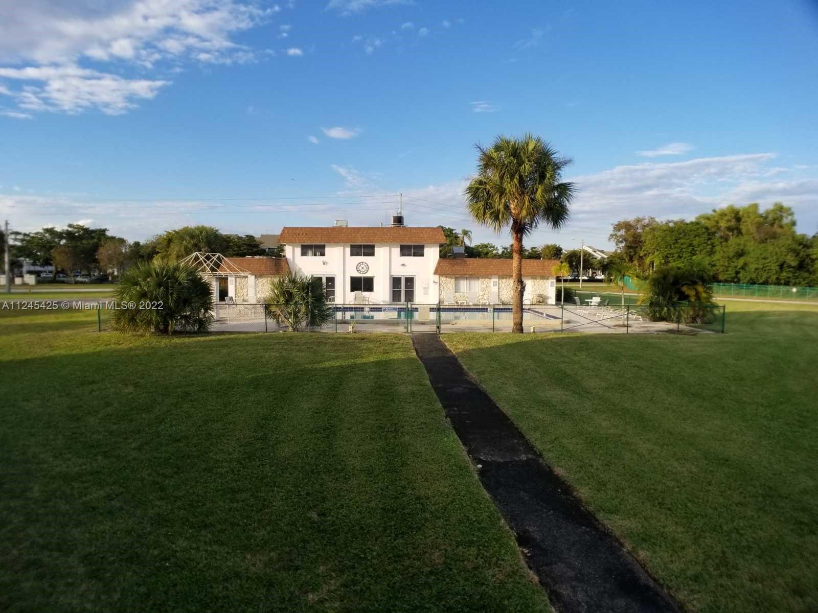 MARINER IV CONDO - Residential Lease